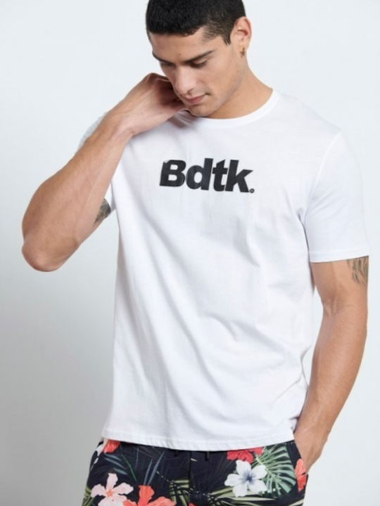 T-shirt White
