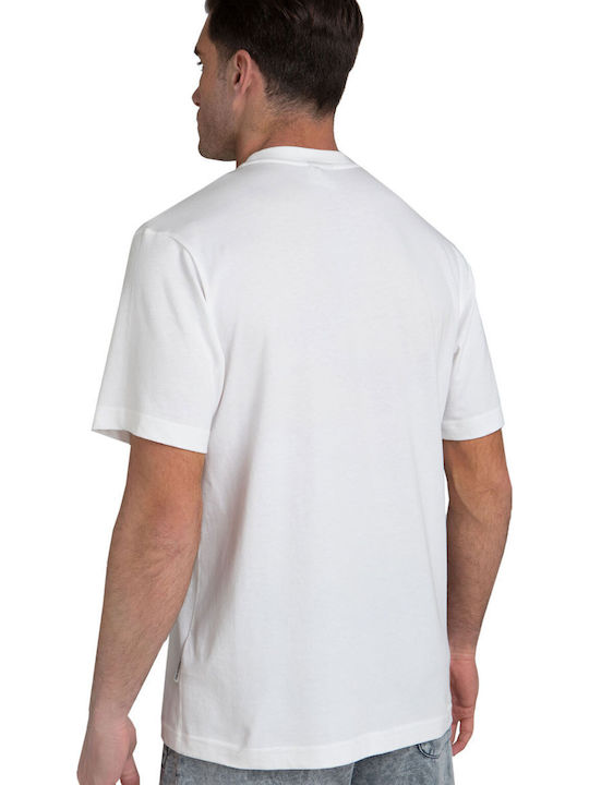 T-shirt White