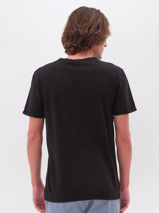 Dirty Laundry T-shirt Black