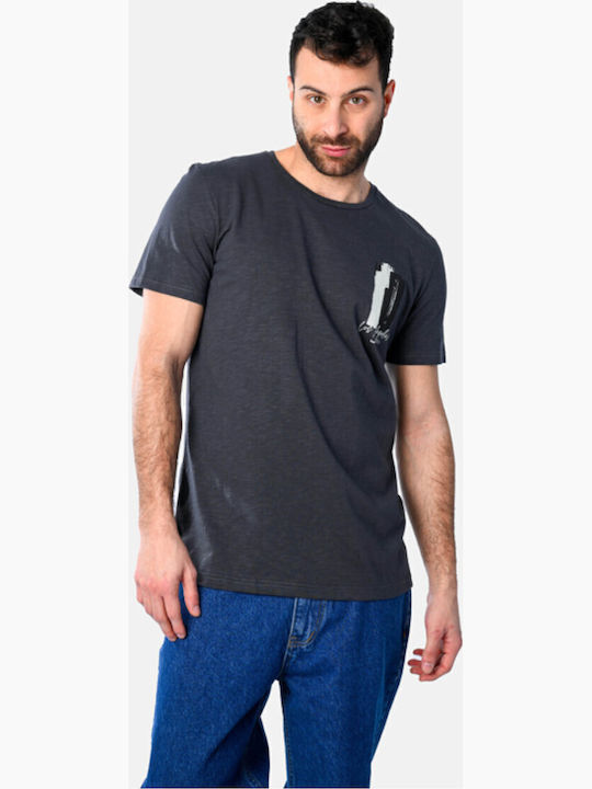 T-shirt White