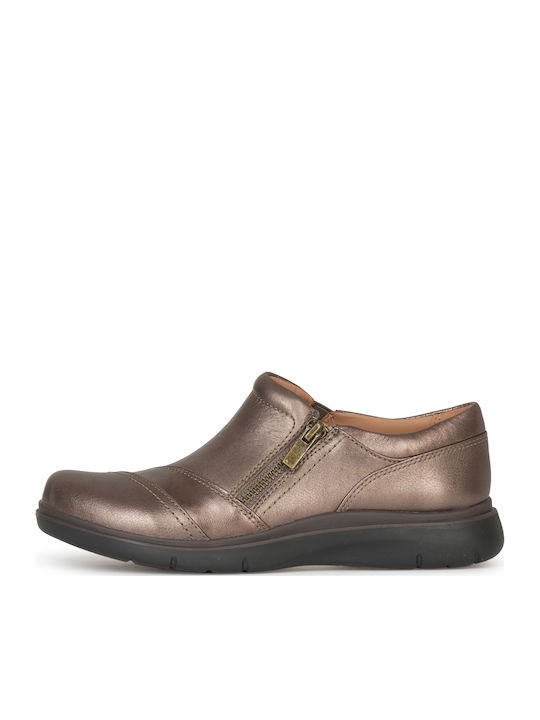 Clarks Pure Women's Loafers in Brown Color