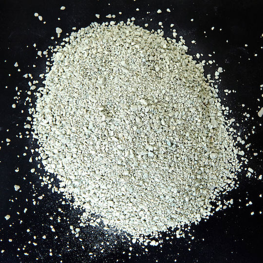 Zeolite 0.8 to 2.5 Millimeters Fine Gravel Ideal for Incorporation Small-Scale Crops 25 Kilograms