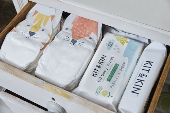 Kit & Kin Μωρομάντηλα Υποαλλεργικά & Βιοδιασπώμενα Υποαλλεργικά Μωρομάντηλα χωρίς Άρωμα, Οινόπνευμα & Parabens 60τμχ
