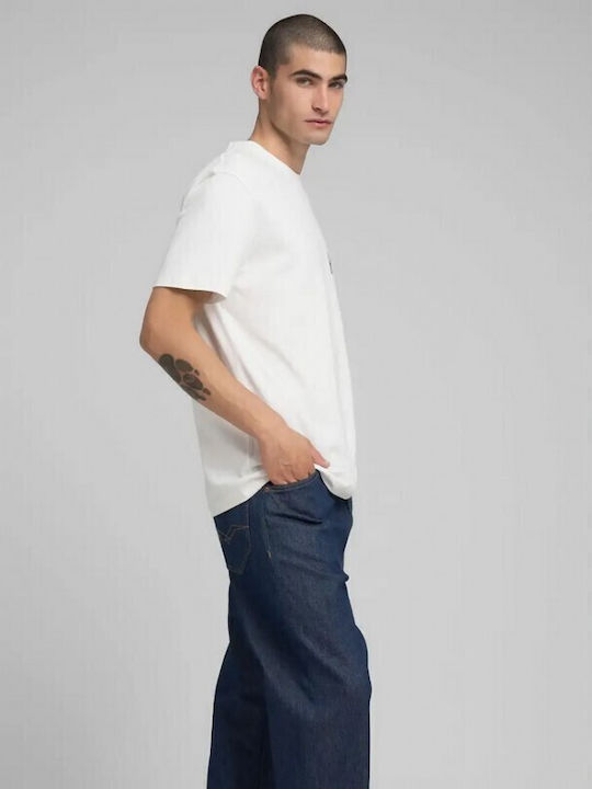 T-shirt White