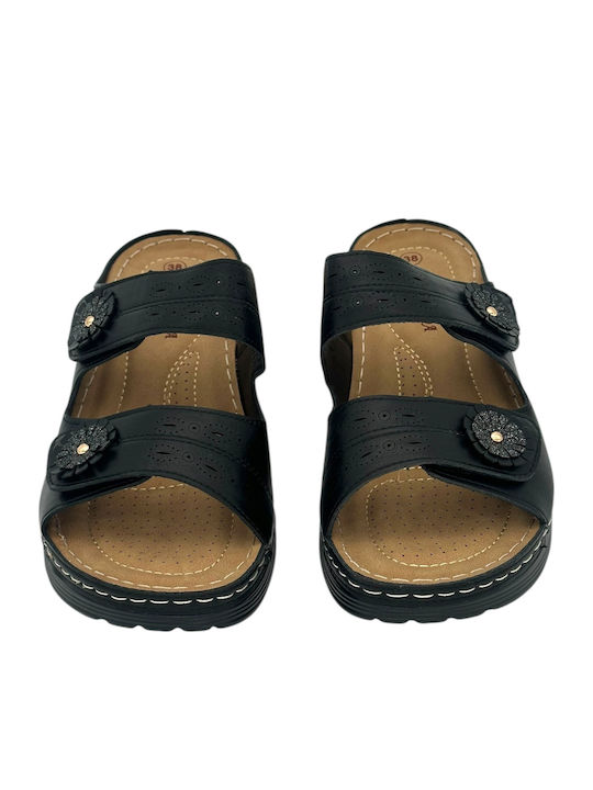 Women's Flat Sandals with Strap in Black Color