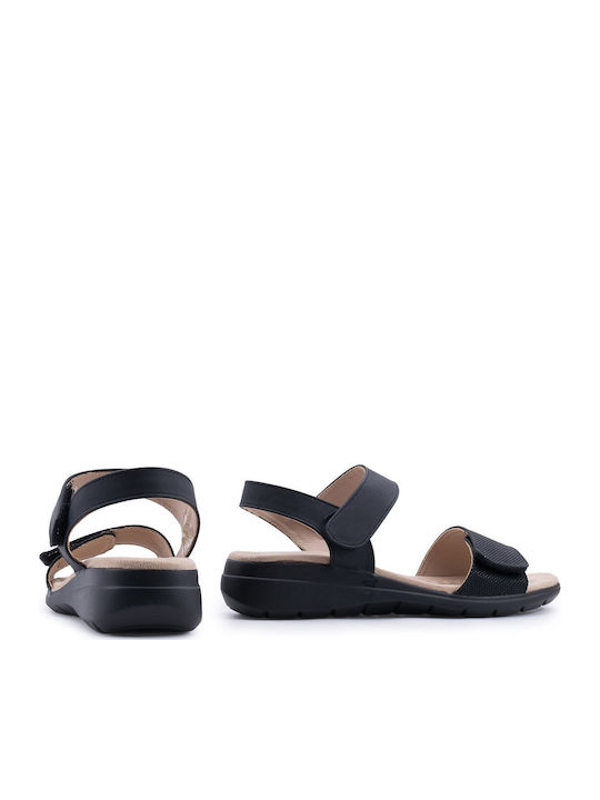 Women's Flat Sandals in Black Color