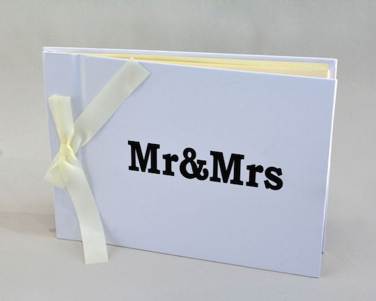 Книга за сватбени пожелания 29х21см Mr & Mrs Бяла панделка