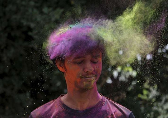 Set 6 Pungi Pudră Colorată Holi Idealstore Roșu Portocaliu Galben Verde Albastru Mov Fabricat din Ingrediente Naturale Sigure Non-iritante Fără Alergii Ideal pentru Zile de Naștere Festivaluri Evenimente