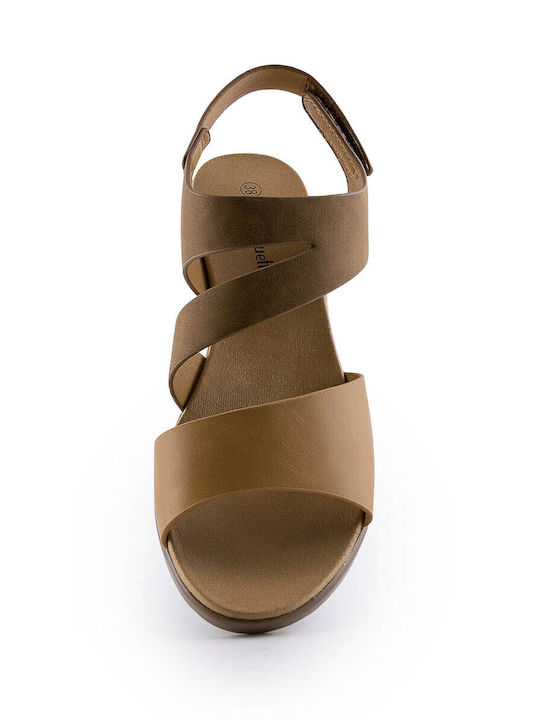 1940-909 La Coquette Women's Platforms Camel