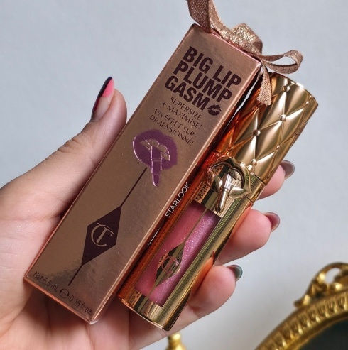 Charlotte Tilbury Luciu de buze Strawberry Chocolate 5.5ml