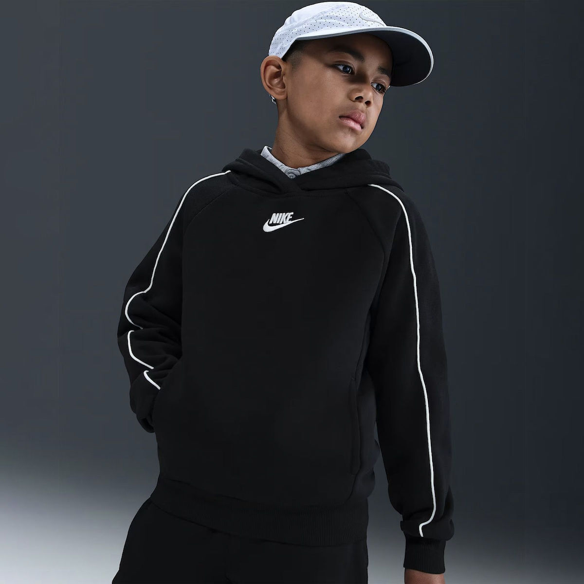 black nike sweatpants and hoodie set