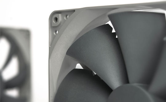 Noctua NF-P14s redux-900 Case Fan 140mm (900rpm / 49.6cfm) Without LED Lighting and 3-Pin Connection Gray