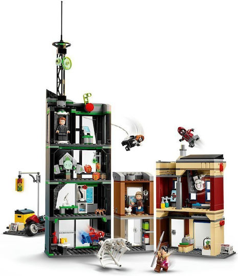 LEGO Super Heroes Spider-Man vs Oscorp for Ages 10+ 808 Pieces