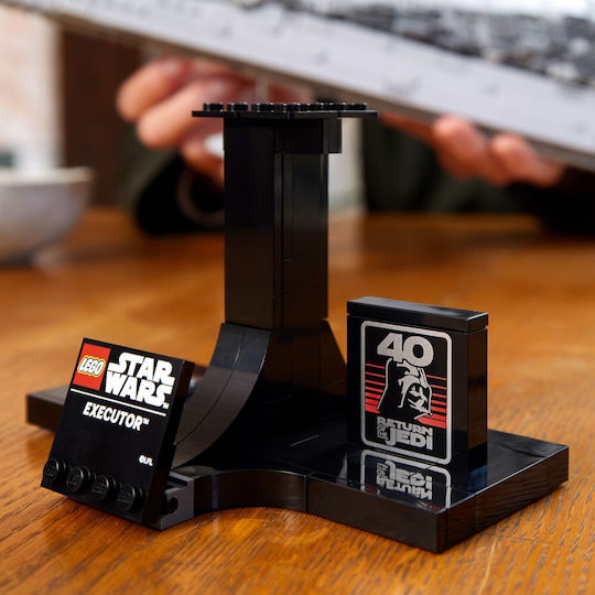 LEGO Star Wars Executor Super Star Destroyer για 18+ Ετών 630τμχ