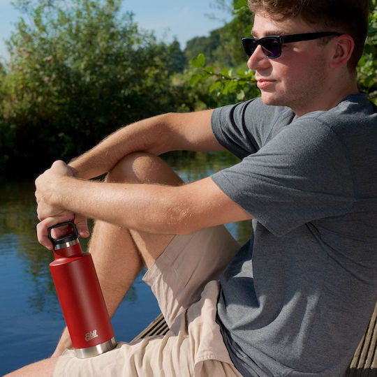 Esbit Bottle Thermos Stainless Steel 750ml is the perfect companion for any outdoor adventure Made from durable stainless steel it provides reliable thermal insulation keeping your drink at the desired temperature for a long time With a capacity of