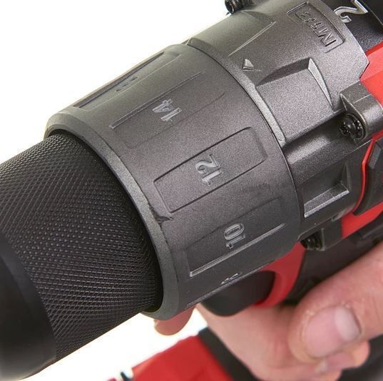Milwaukee 3990947 Set Angle Wheel & Drill Driver & Impact Screwdriver & Excavator 18V with 2 Batteries 5Ah and Case
