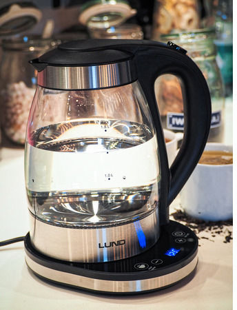 Yato Kettle 1.8lt 2200W Silver