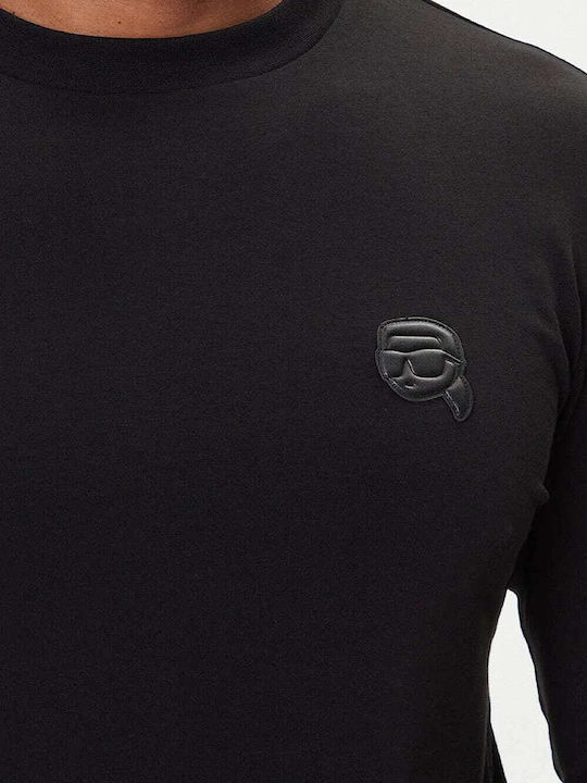 Black T-shirt
