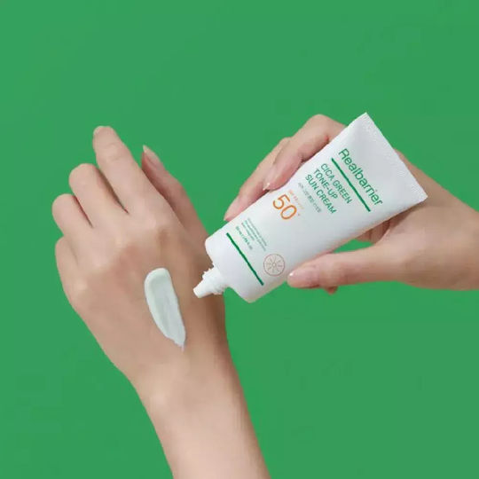 Real Barrier Cica Green Tone-Up Cremă de Față cu Protecție Solară SPF50 50ml