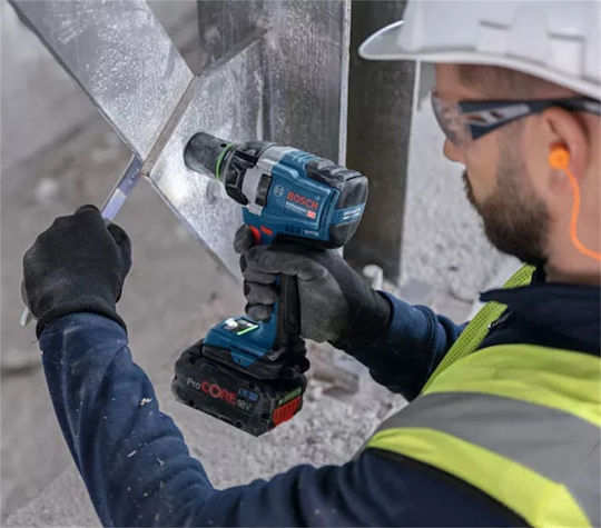 Bosch 06019L9000 Impact Wrench Battery 18V Solo with Socket 1/2"