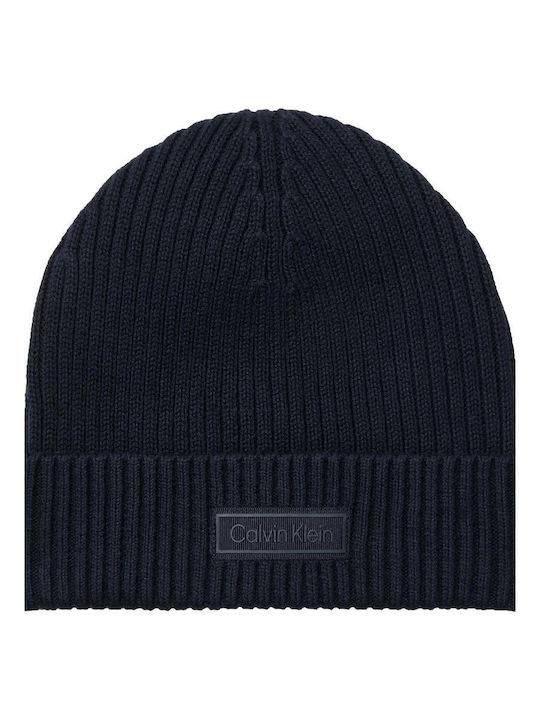 Beanie Beanie with Rib Knit in Blue color