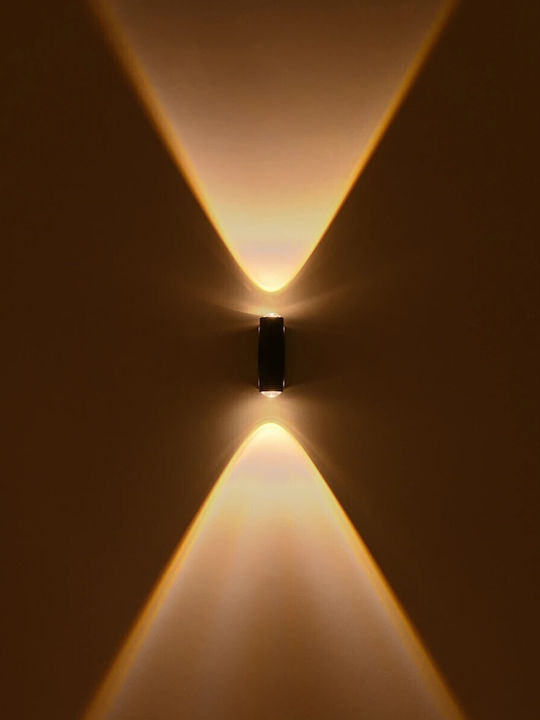 GloboStar Arc Επιτοίχιο Εξωτερικό Σποτ LED IP65 4W με Θερμό Λευκό Φως Διπλής Δέσμης 3.5x4.8x11.5εκ.