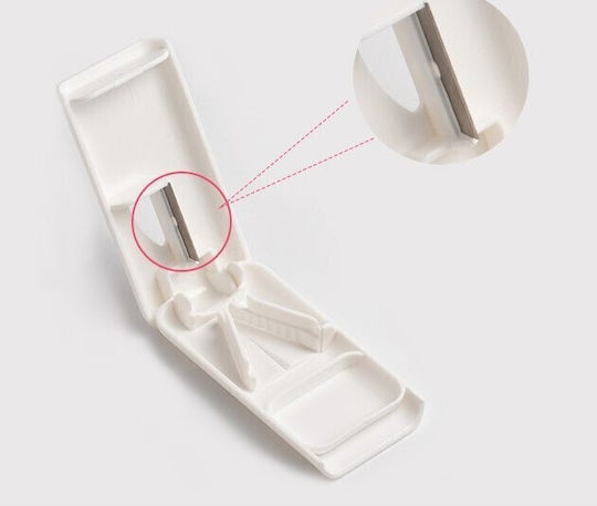 Dispozitiv De Tăiere Și Depozitare Pastile Flippy Plastic Bej 8 X 4 X 1.8 Cm