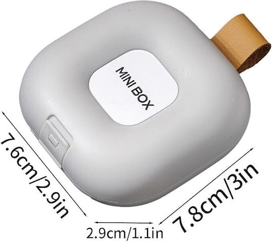 Cutie Pentru Depozitarea Medicamentelor Flippy 4 Compartimente Închidere Etanșă Portabilă Pătrată Alb Gri Pp 7.6x2.9x7.8 Cm