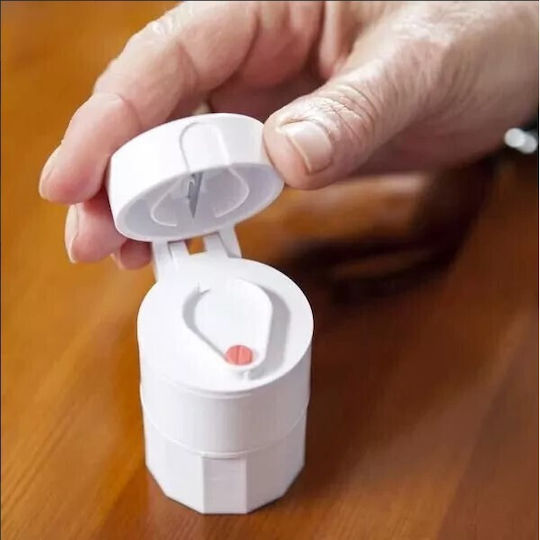 Cutie Multifuncțională Pentru Pastile Flippy 4 În 1 Pahar Apă Tăiere Zdrobire Depozitare Compactă Abs Lamă Din Oțel Inoxidabil Albă 8.7x6.2x4.1 Cm