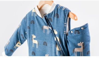 abo Winter Sleeping Bag with Feet Giraffe