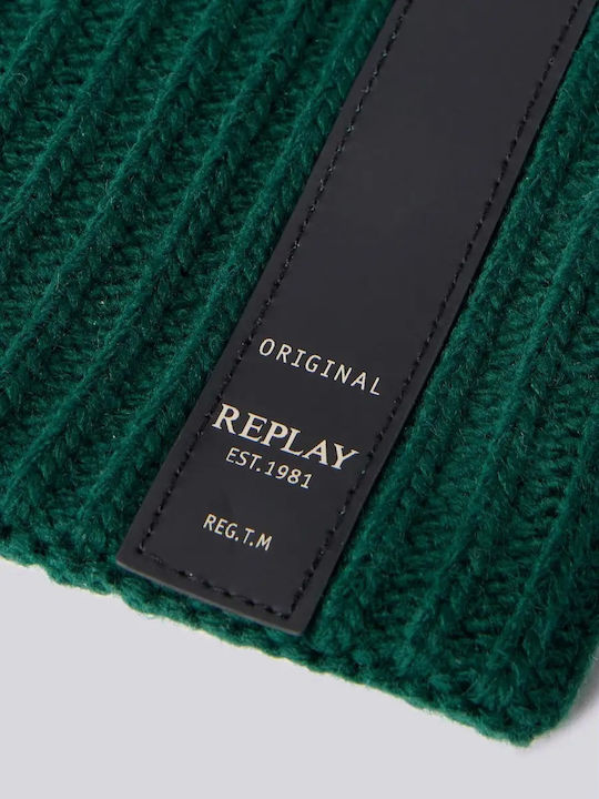Beanie Beanie Knitted in Green color