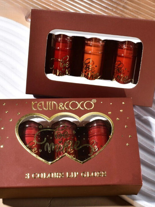 Set Ruj Lucios Kevin Coco Be Mine 3 Culori Luciu de Buze 11 X 7.3 X 2.7cm Variantă Roz-Roșu B