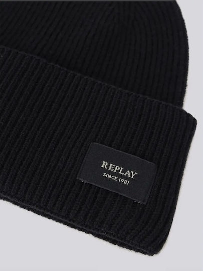 Beanie Beanie Knitted in Black color
