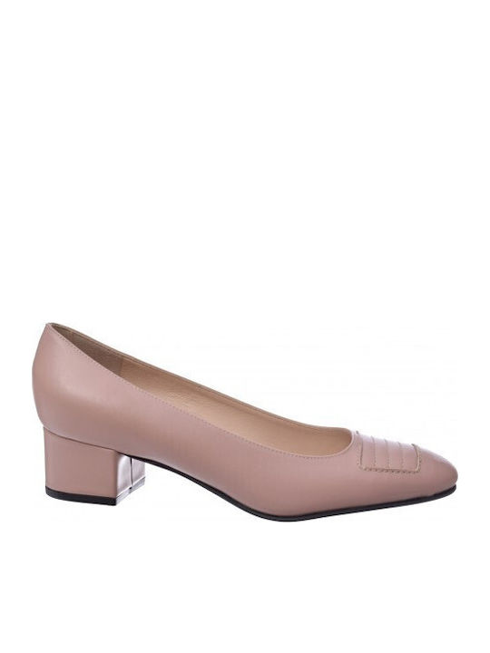 Leder Pumps mit flachem Absatz Beige