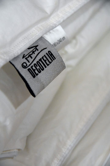 Decotelia Duvet Semi-double Down 180x240cm White 300 GSMGsm
