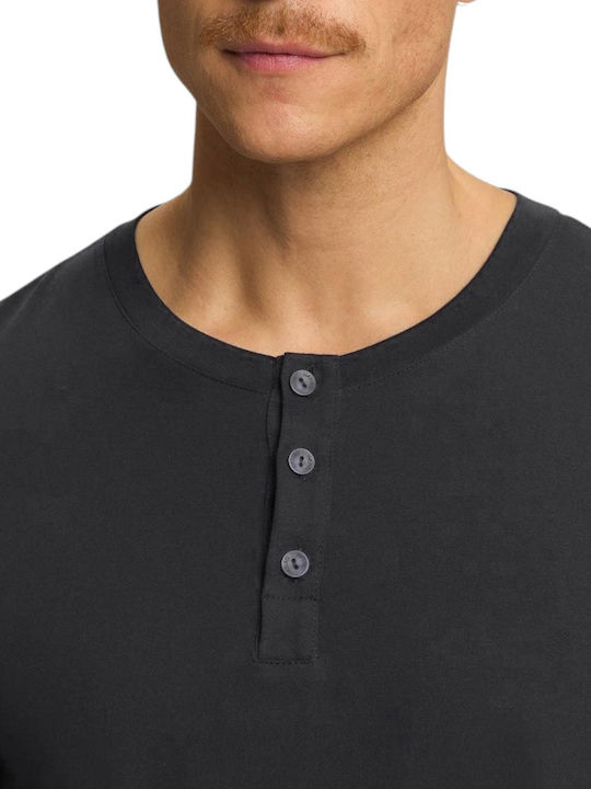 Men's Undershirt Long-sleeved in Black Color
