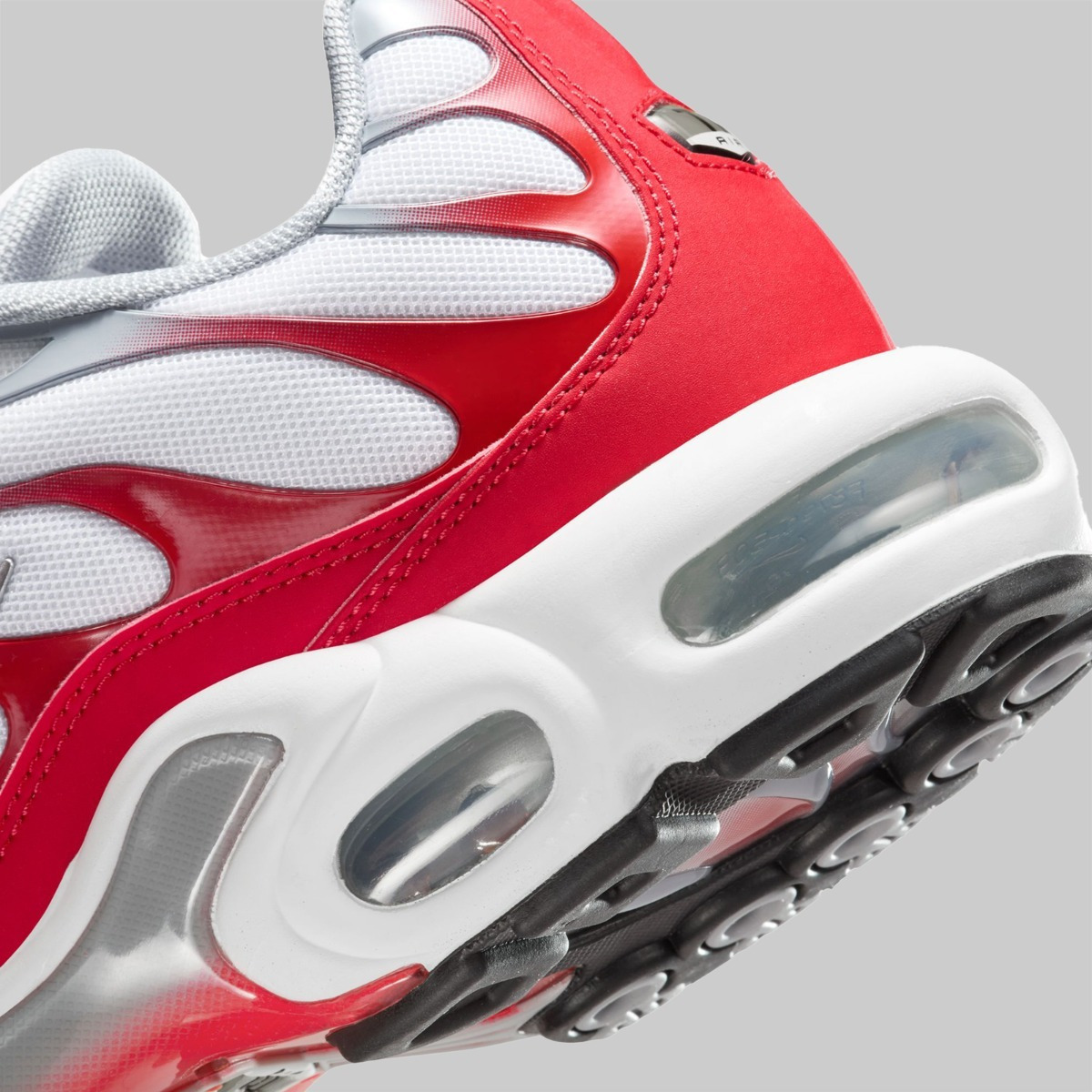 air max plus sport red