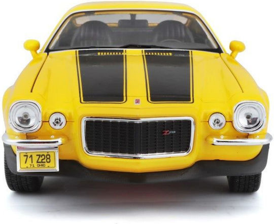 Mounted Miniatures 1971 Chevrolet Camaro Chevy Yellow 1/18 Maisto