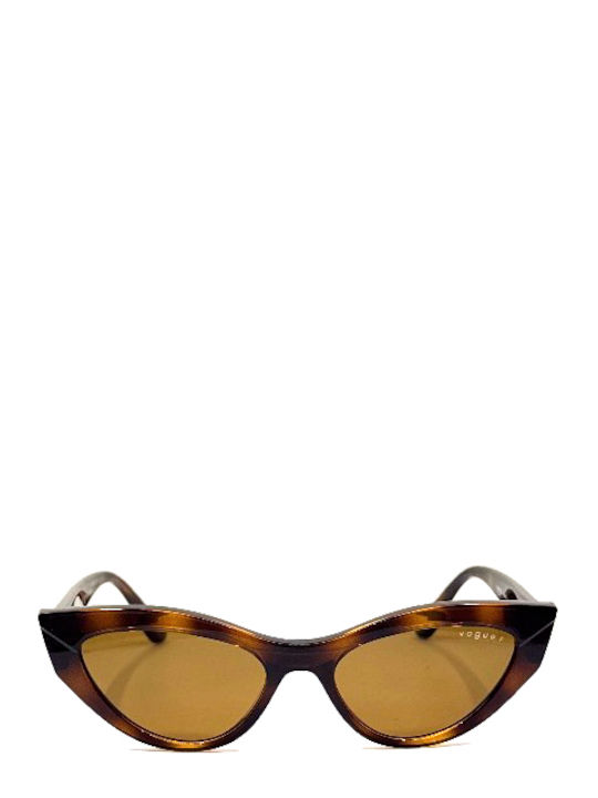 Vogue Feminini Ochelari de soare cu Maro Tortoise Cadru și Maro Lentilă VO5637SU W65683