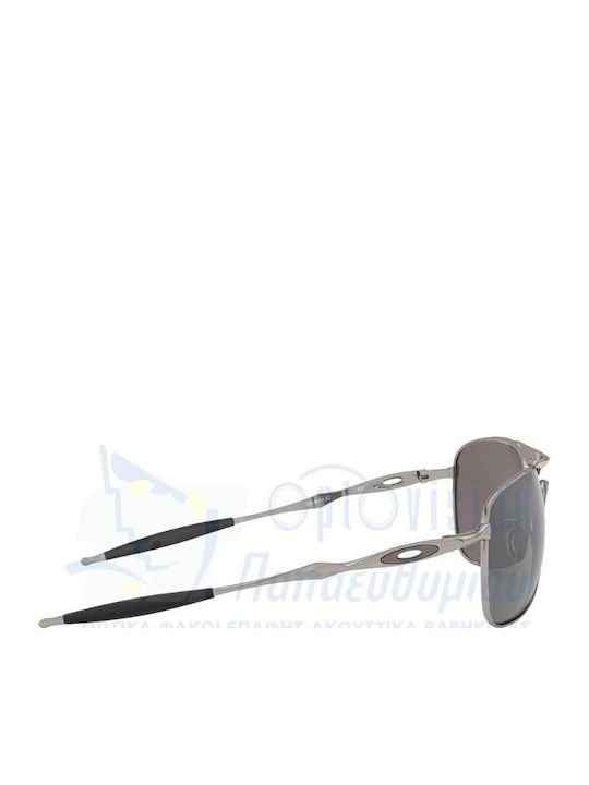 Oakley Crosshair Мъжки Слънчеви Очила с Сребърна Пластмасова Рамка и Черен Поляризиран Огледален Стъклен Филтър OO4060-22