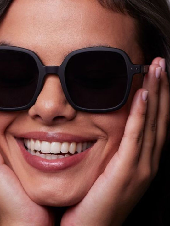 Izipizi Unisex Sunglasses with Black Plastic Frame and Black Lens