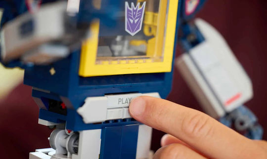 LEGO Icons Transformers: Soundwave За 18+ Години 1505 Бройки