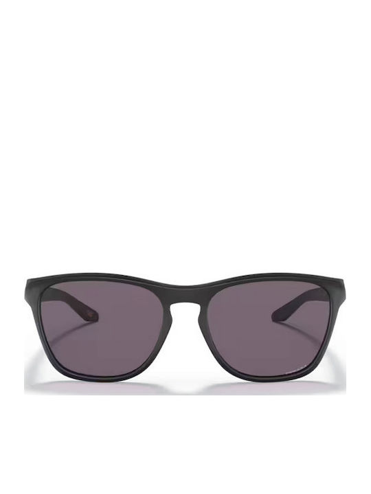 Oakley Manorburn Ανδρικά Γυαλιά Ηλίου με Μαύρο Κοκκάλινο Σκελετό και Μαύρο Φακό