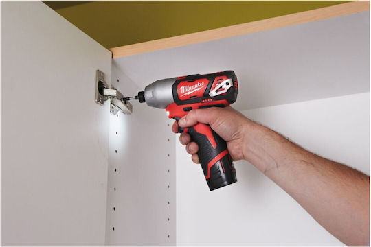 Milwaukee M12 BPP4A-202B Set Bohrschrauber & Schlagschraubendreher & Stichsäge & Objektiv 12V mit 2 Batterien 2Ah und Hülle