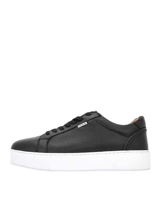Guy Laroche
