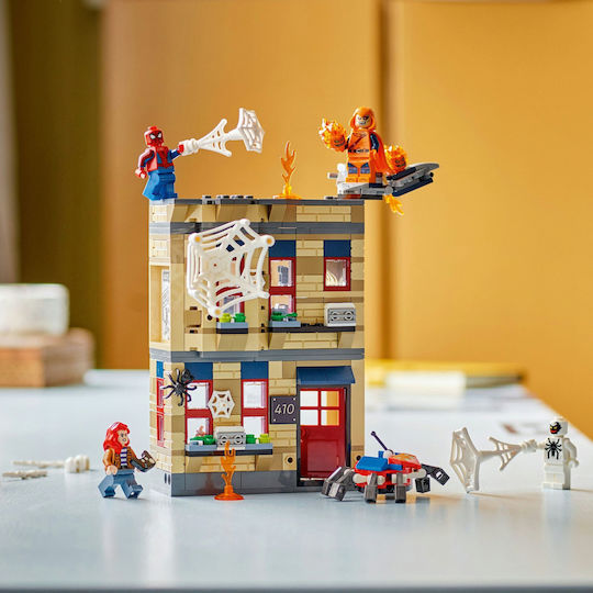 LEGO Lego Marvel Peter Parkers Wohnung Für 8+ Jahre 394 Stück