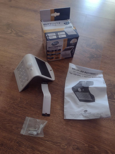 REV Wall Mounted Solar Light 1.5W with Motion Sensor and Photocell