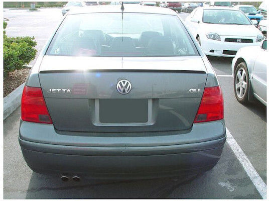 Αεροτομή Πορτ Μπαγκάζ από Πολυουρεθάνη Volkswagen Passat / Bora
