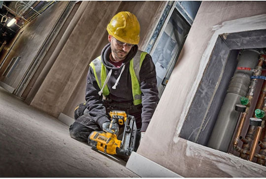 DEWALT Καρφωτικό Μπαταρίας DCN660D2 18V 2x2Ah για Καρφιά