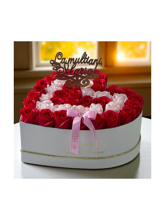 Aranjament Floral Passion 45 Trandafiri Săpun În Cutie În Formă De Inimă Topper „La Mulți Ani Maria” Roșu-Roz